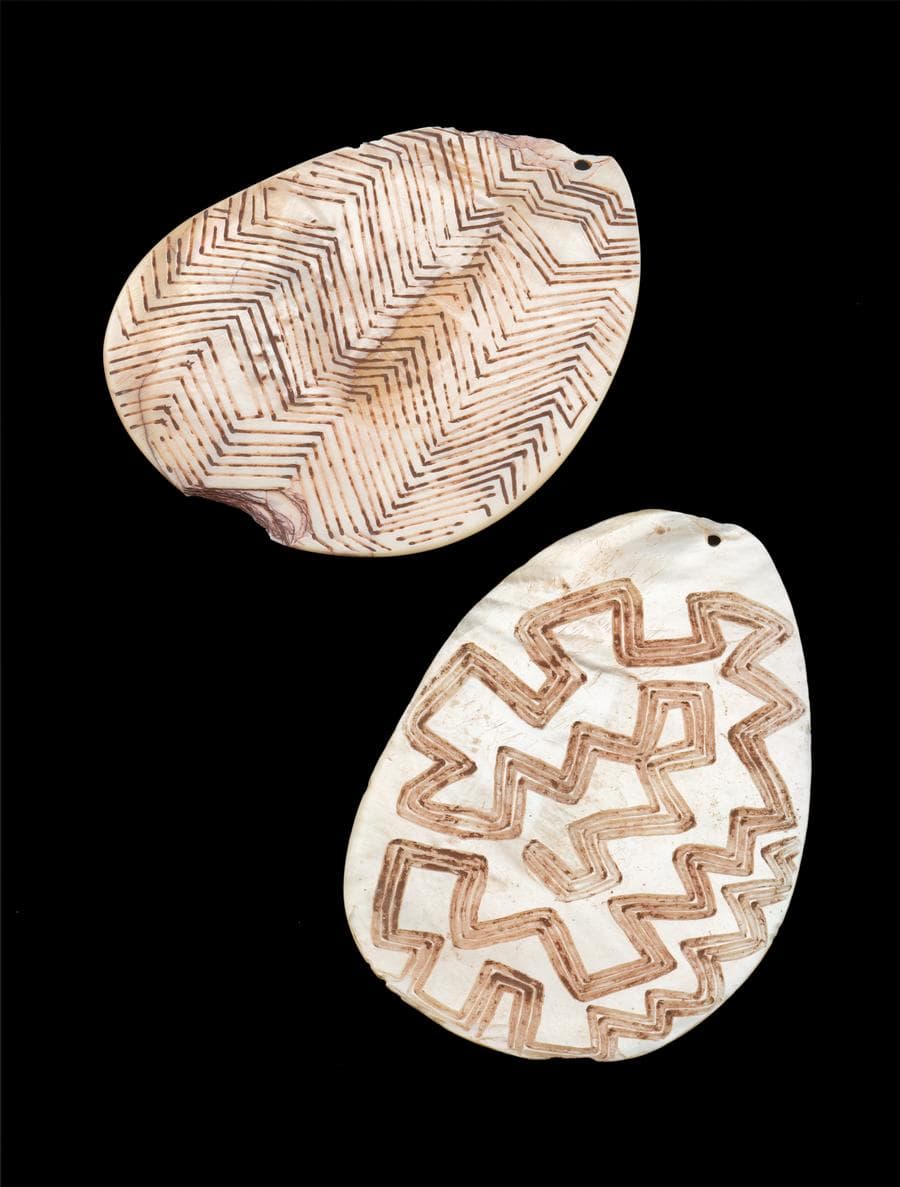 A PEARL SHELL PENDANT