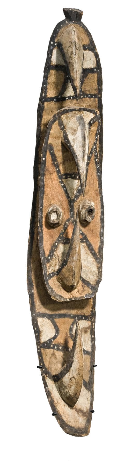 A HUNSTEIN MOUNTAINS HOOK FIGURE, GARRA