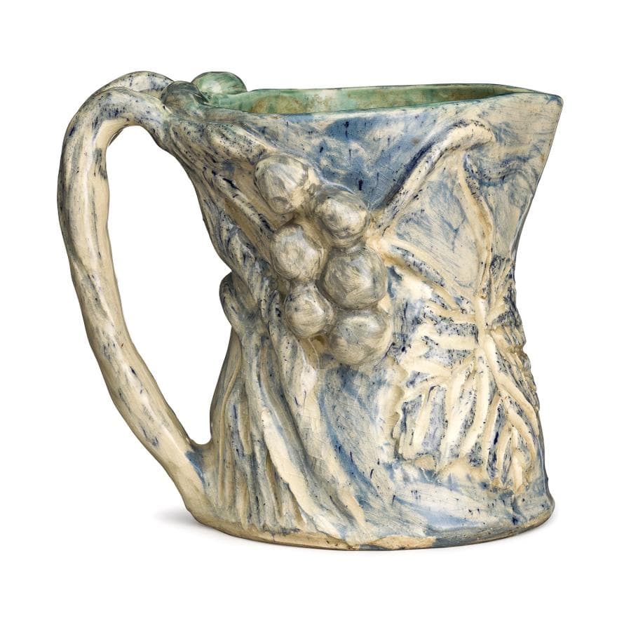 JUG WITH GRAPES