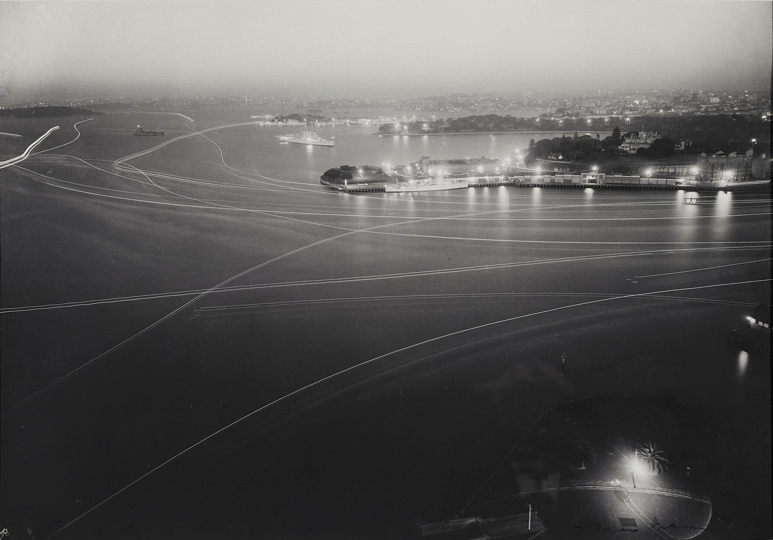SYDNEY HARBOUR CREPUSCULE
