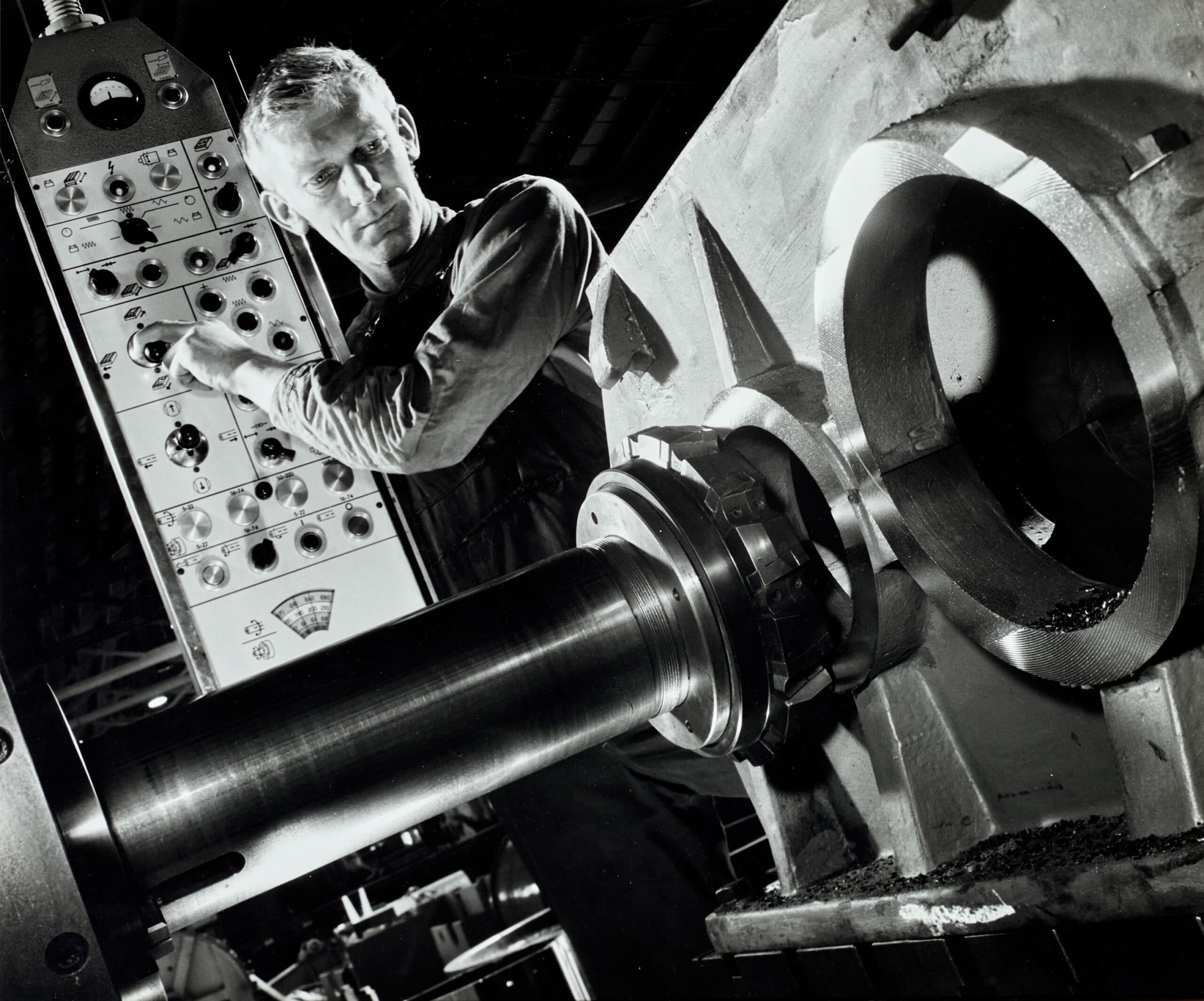 LATHE OPERATOR AT MARWEIGHT, BURNLEY, MELBOURNE