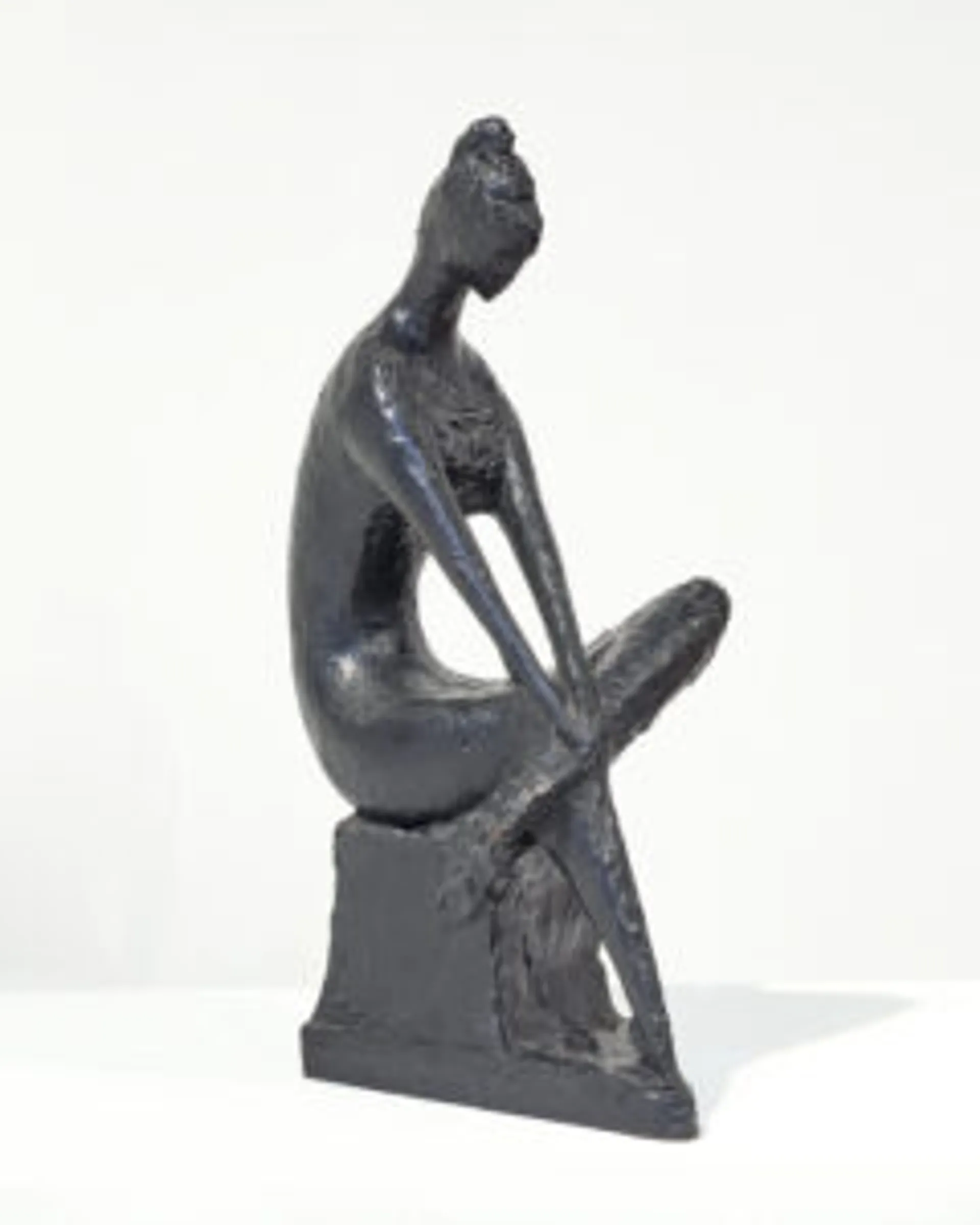 SEATED DANCER