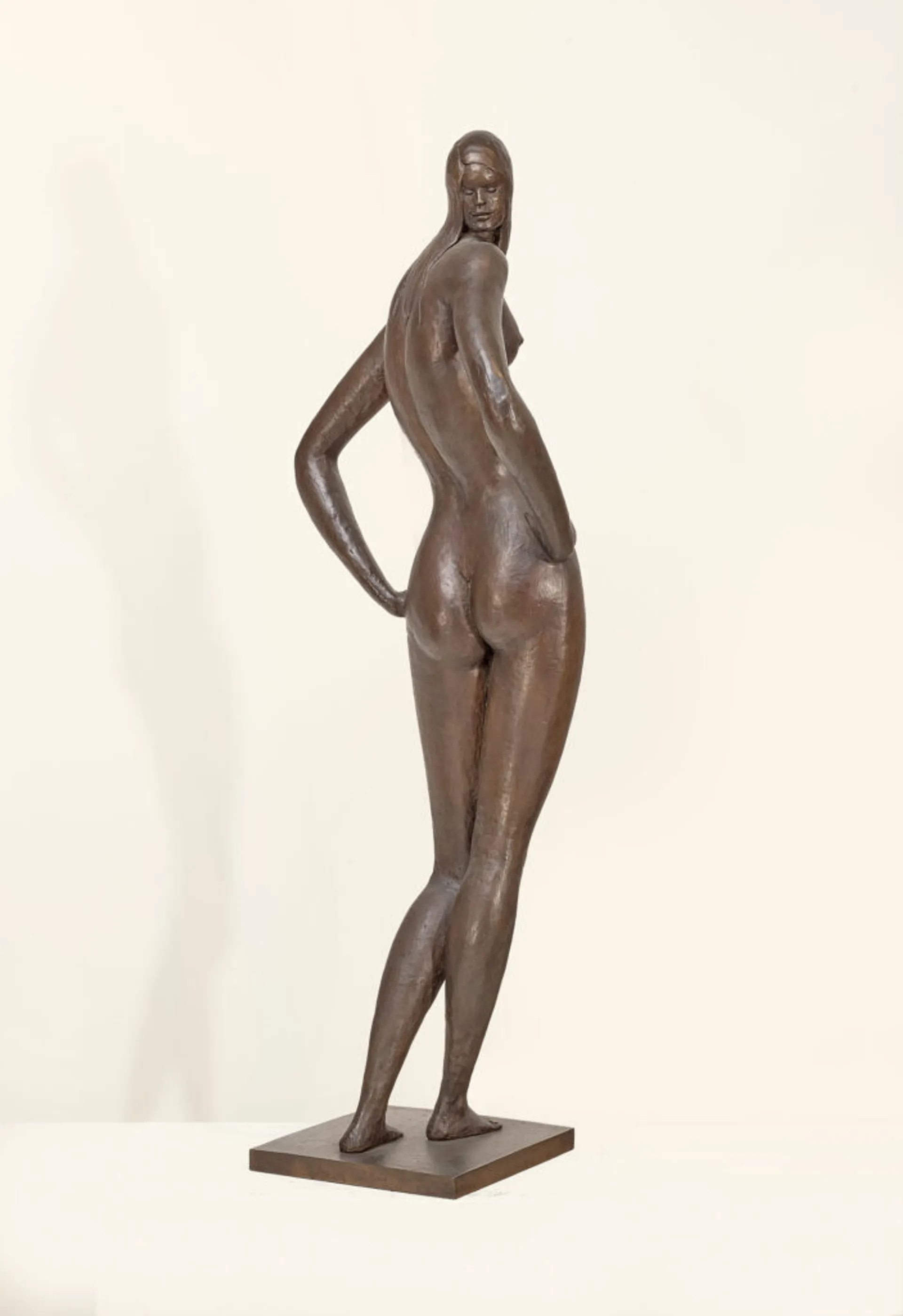 STANDING FIGURE