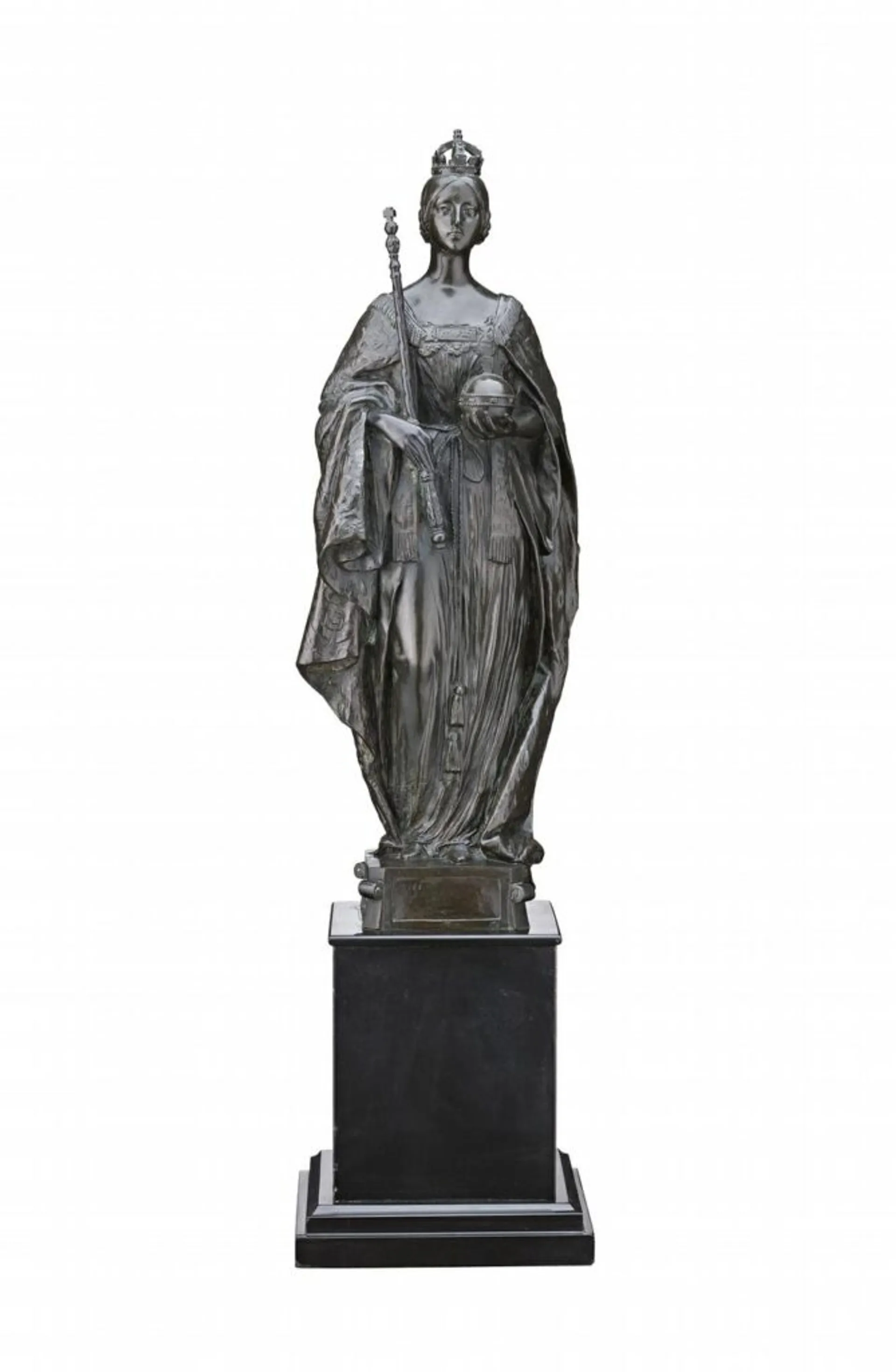 QUEEN VICTORIA IN HER CORONATION ROBES