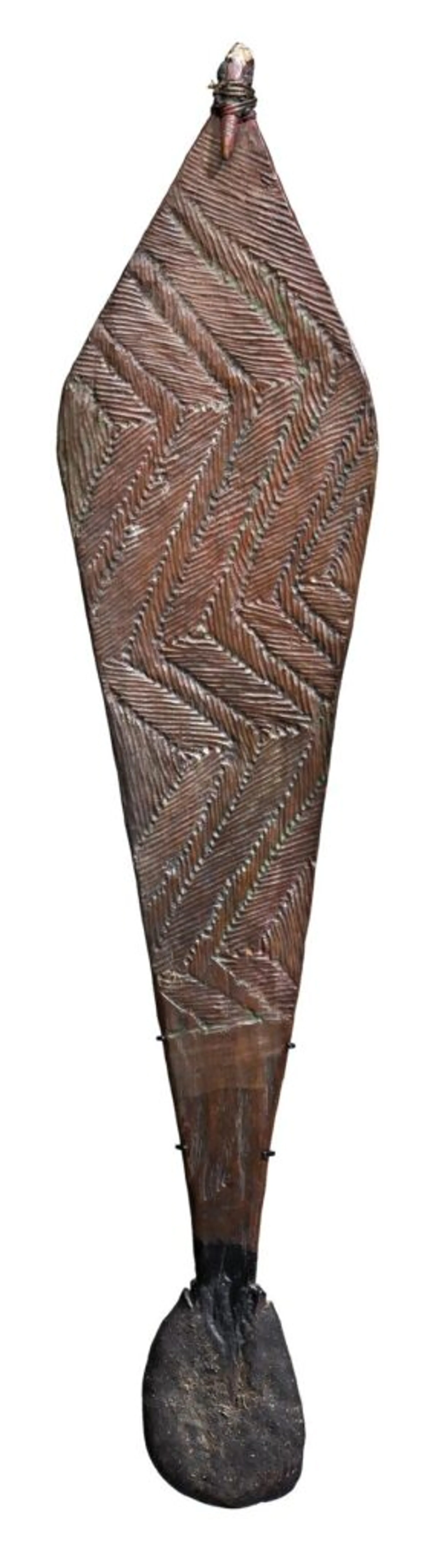 A FINE SPEARTHROWER