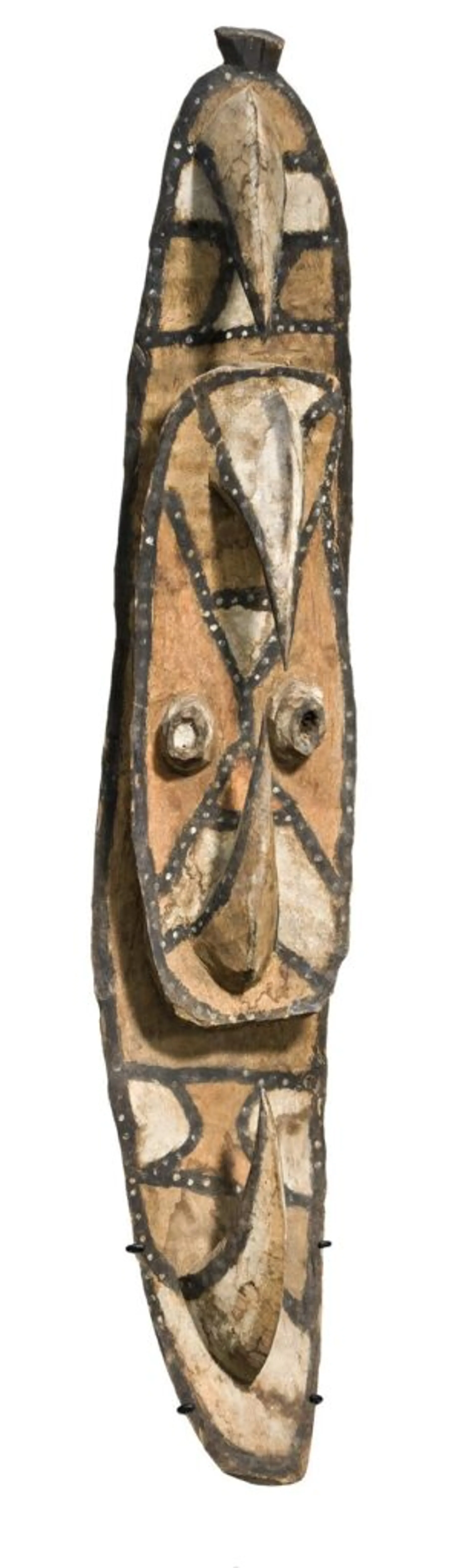 A HUNSTEIN MOUNTAINS HOOK FIGURE, GARRA
