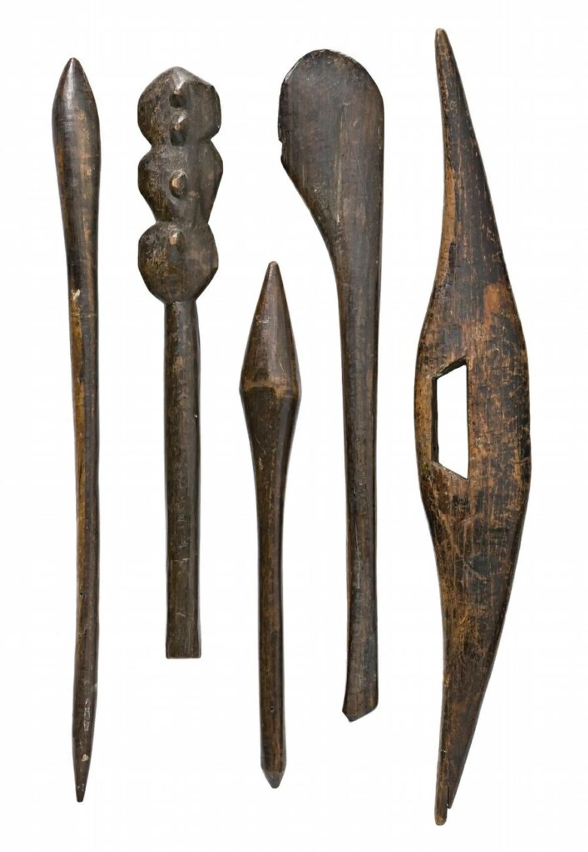 A COLLECTION OF FIVE ARTEFACTS