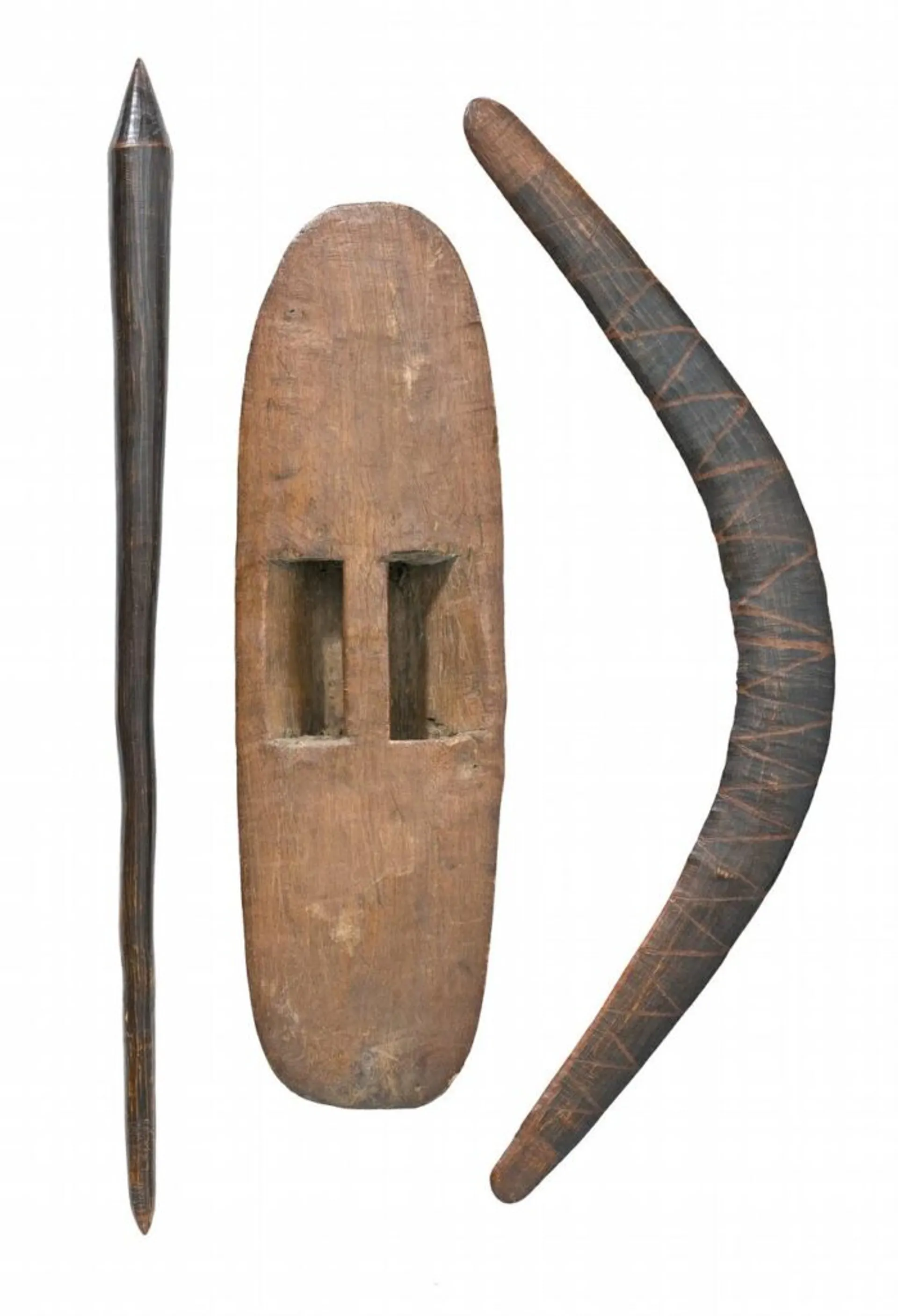 A GROUP OF QUEENSLAND ARTEFACTS
