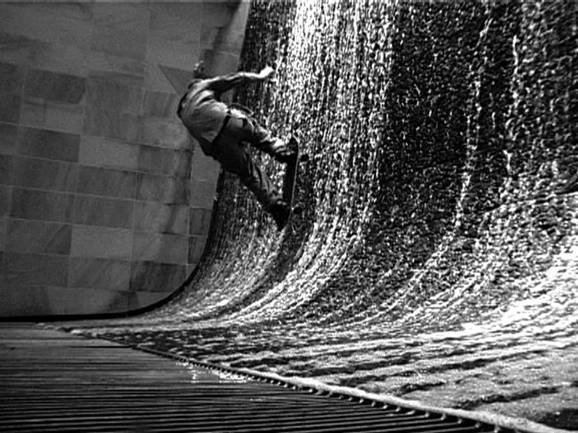 GUIDE TO RECENT ARCHITECTURE: FOUNTAINS (EXCERPT)