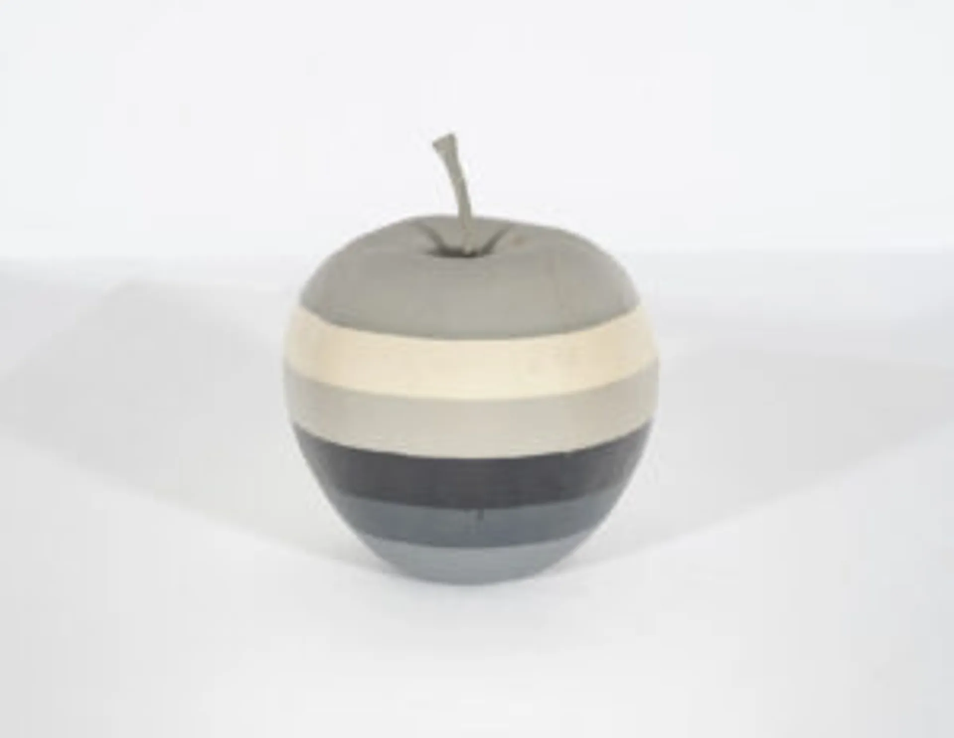 Apple 2001 B/W