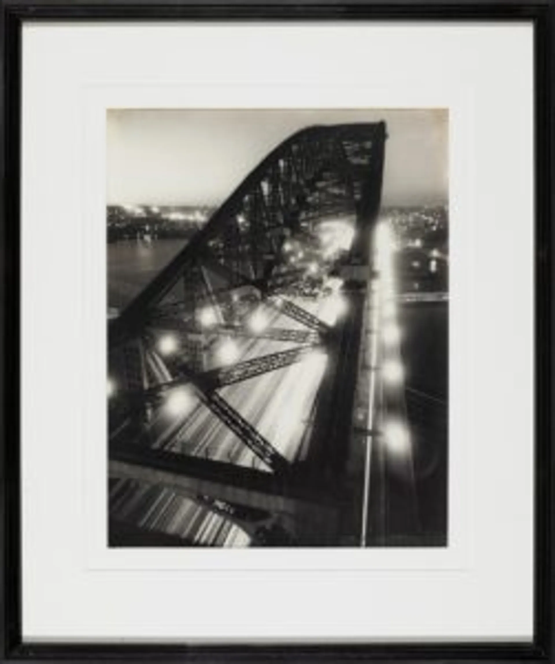 TWILIGHT, PEAK HOUR, SYDNEY HARBOUR BRIDGE
