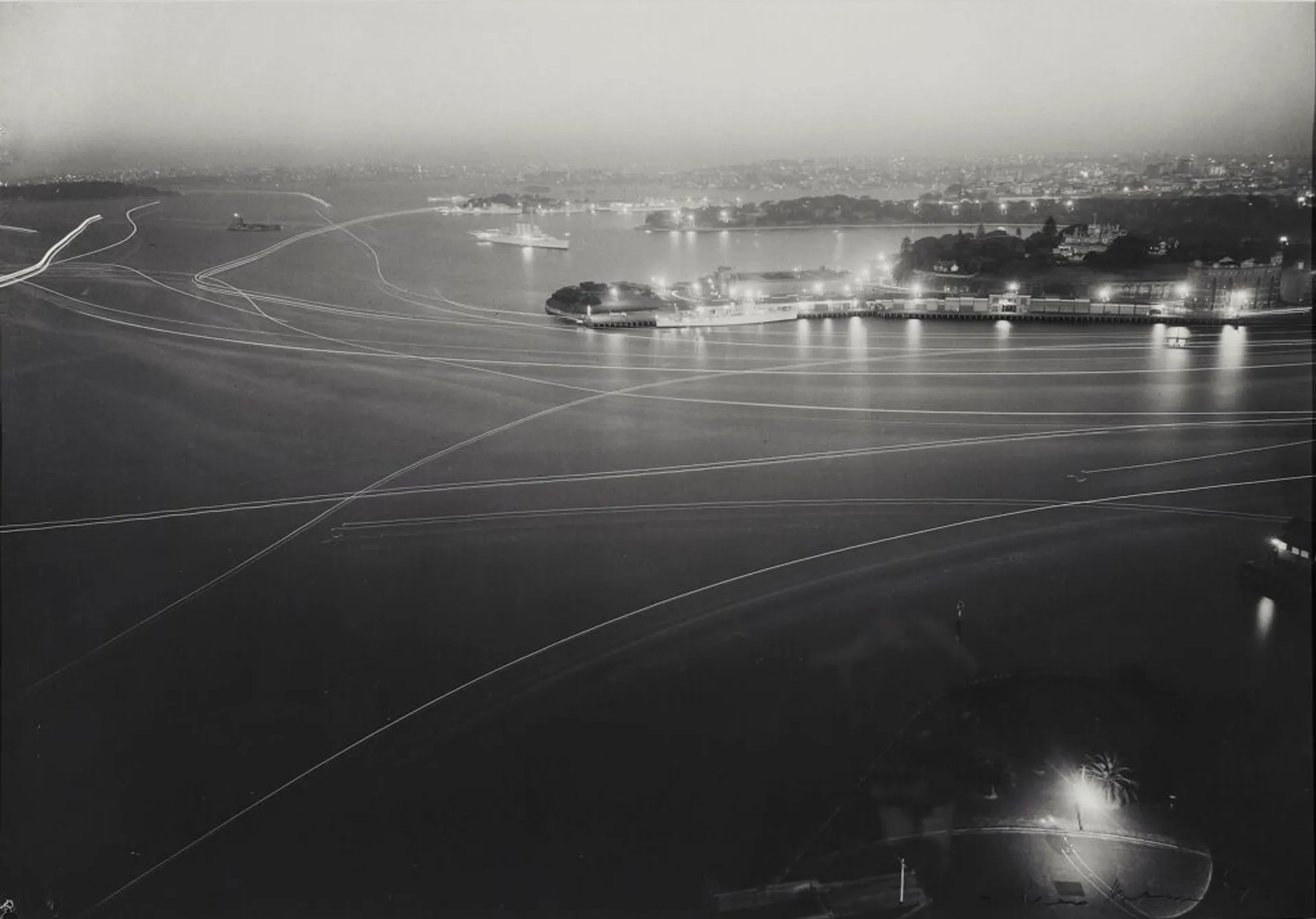 SYDNEY HARBOUR CREPUSCULE