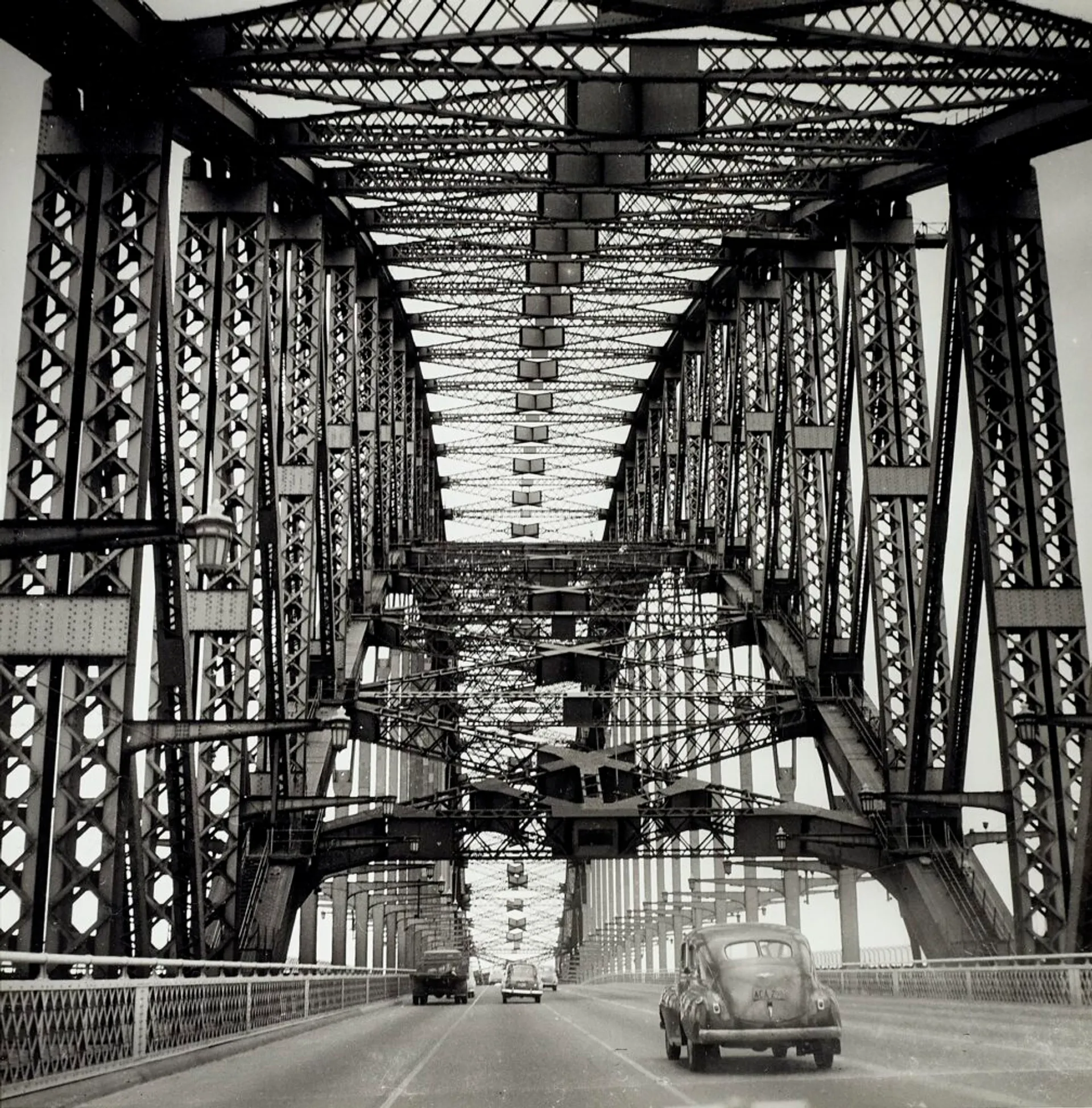THROUGH THE WINDSCREEN, SYDNEY