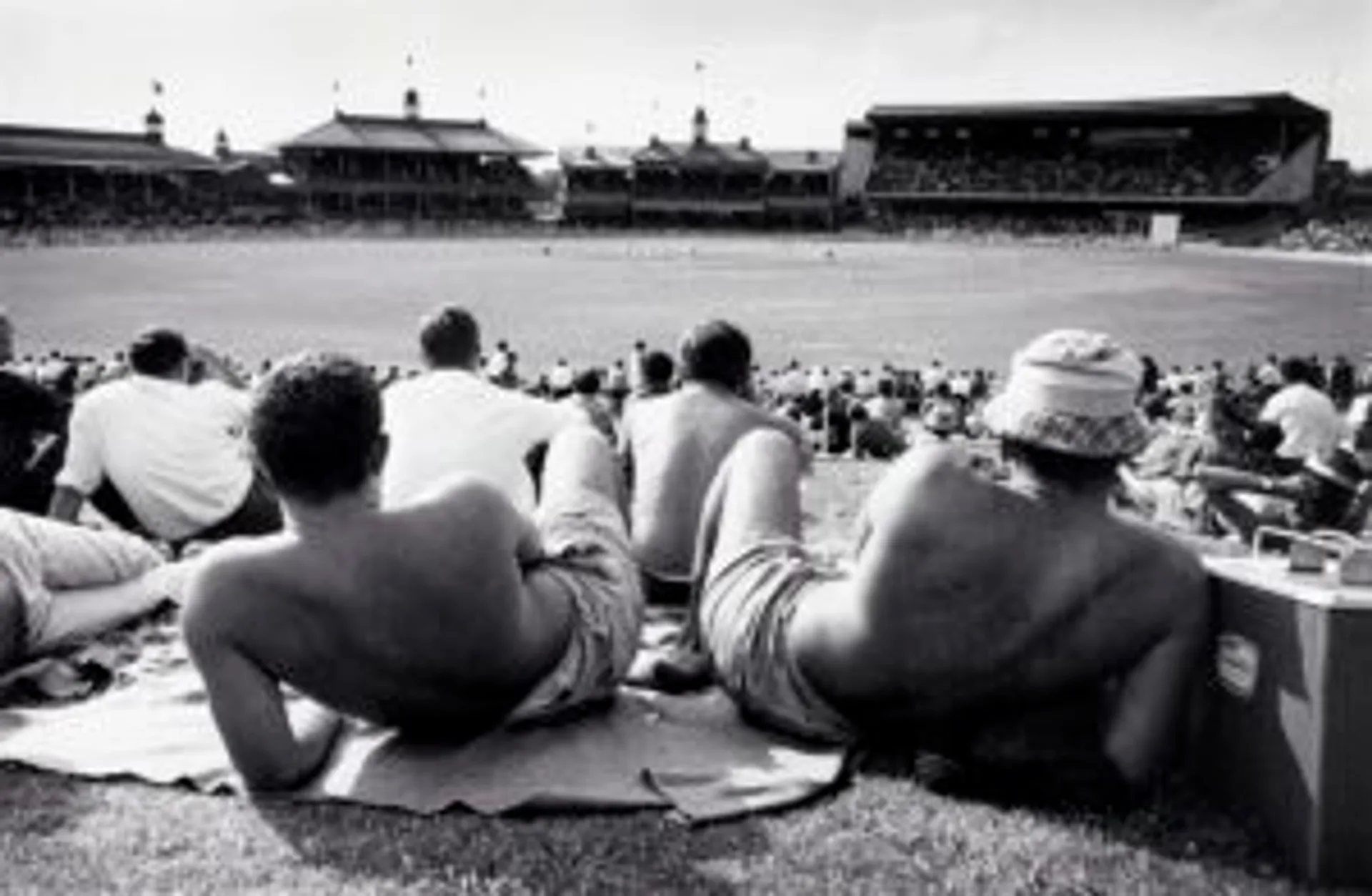 SYDNEY CRICKET GROUND FROM ‘THE HILL’