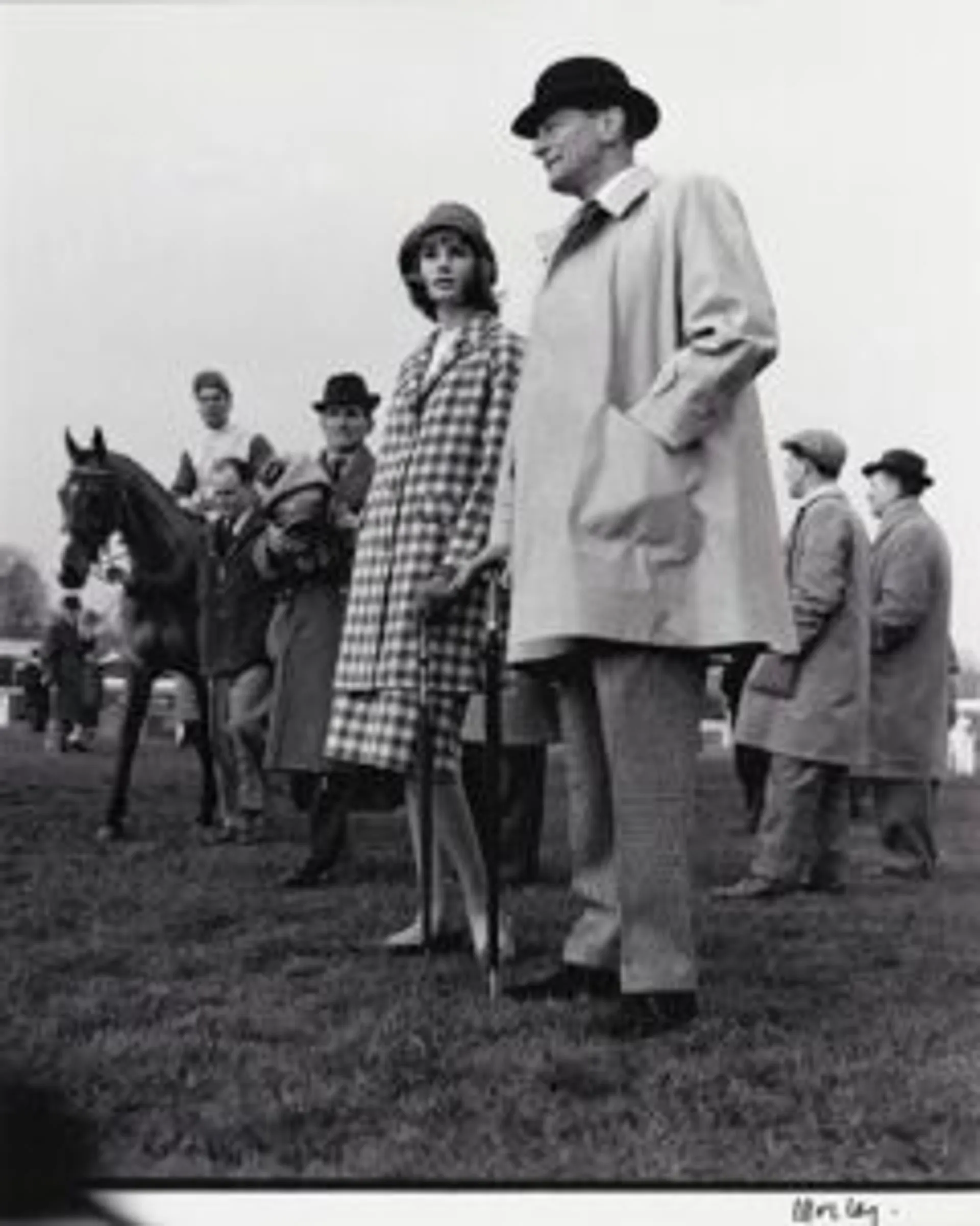 1ST PUBLISHED PHOTO OF JEAN SHRIMPTON – “GO” MAGAZINE