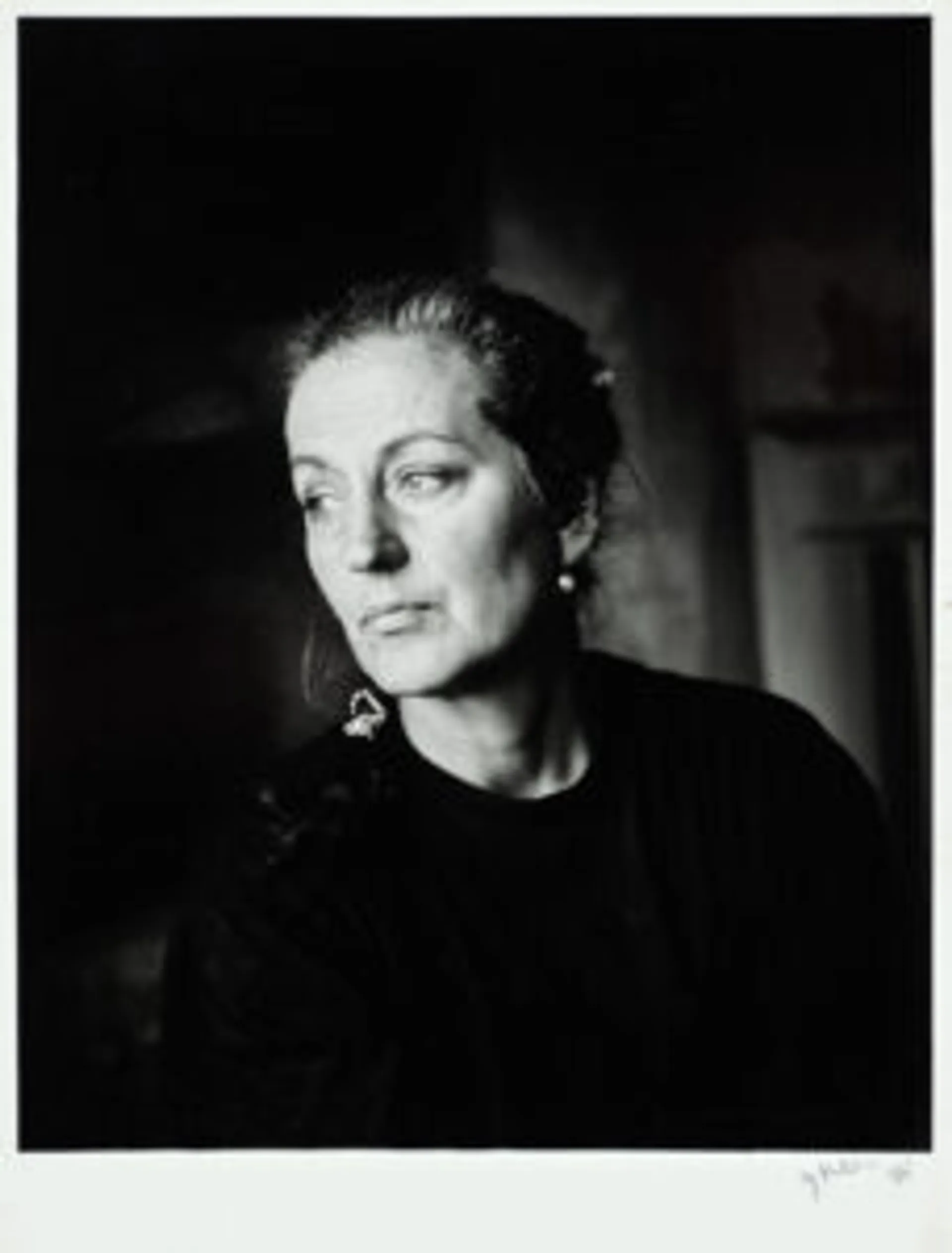 10  PORTRAITS OF AUSTRALIAN WRITERS AND ARTISTS