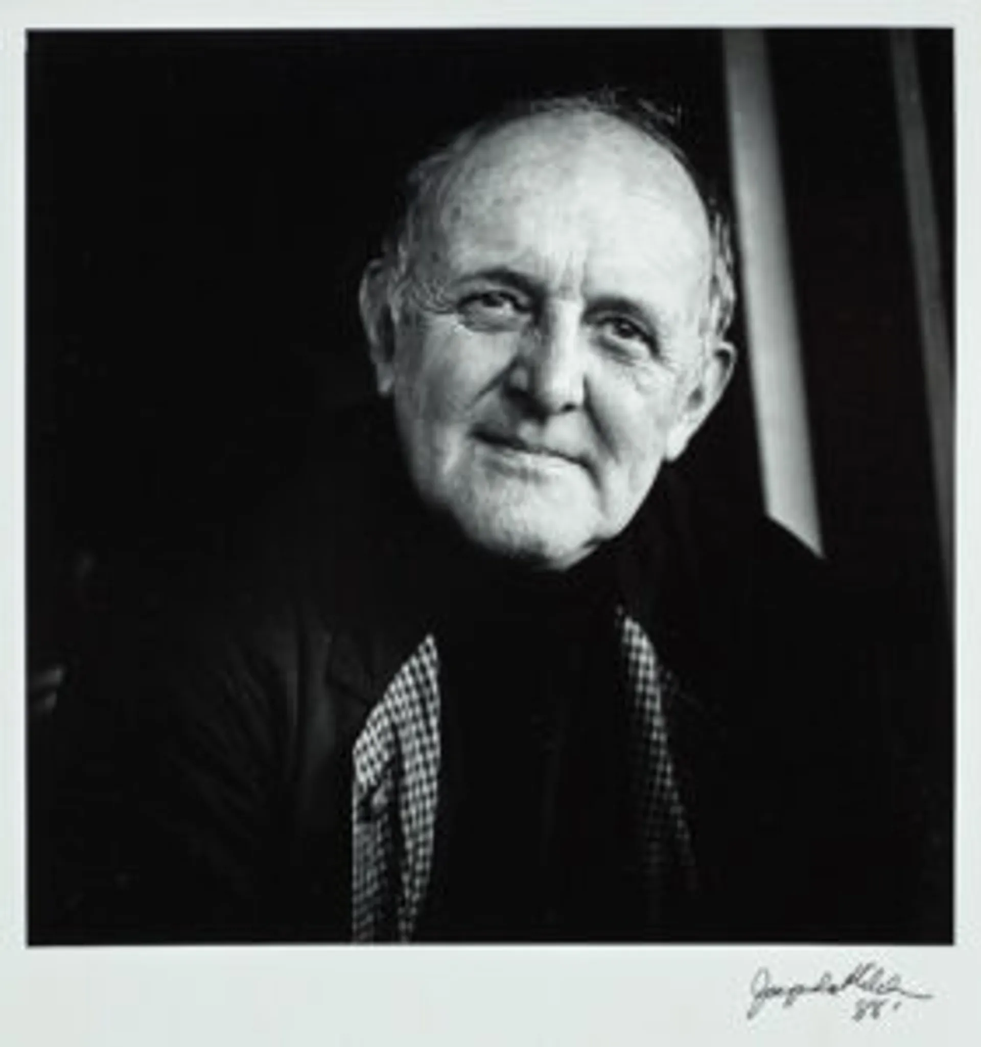 10  PORTRAITS OF AUSTRALIAN WRITERS AND ARTISTS