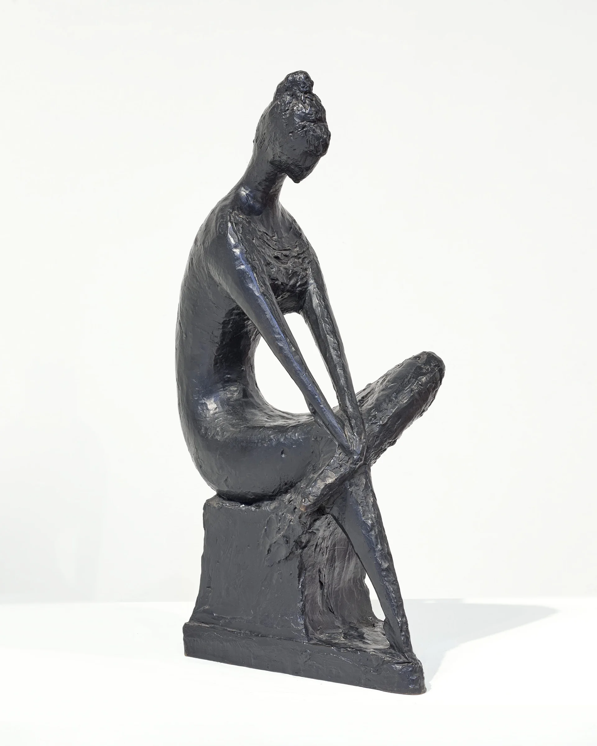 SEATED DANCER