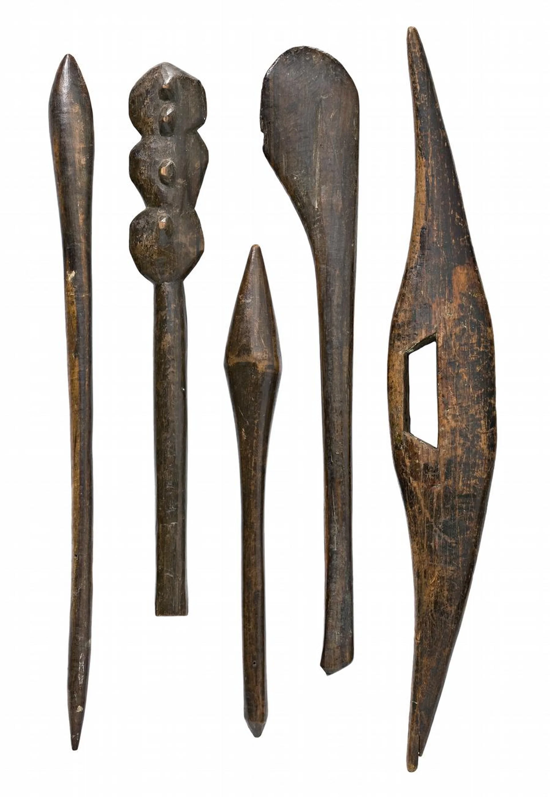 A COLLECTION OF FIVE ARTEFACTS