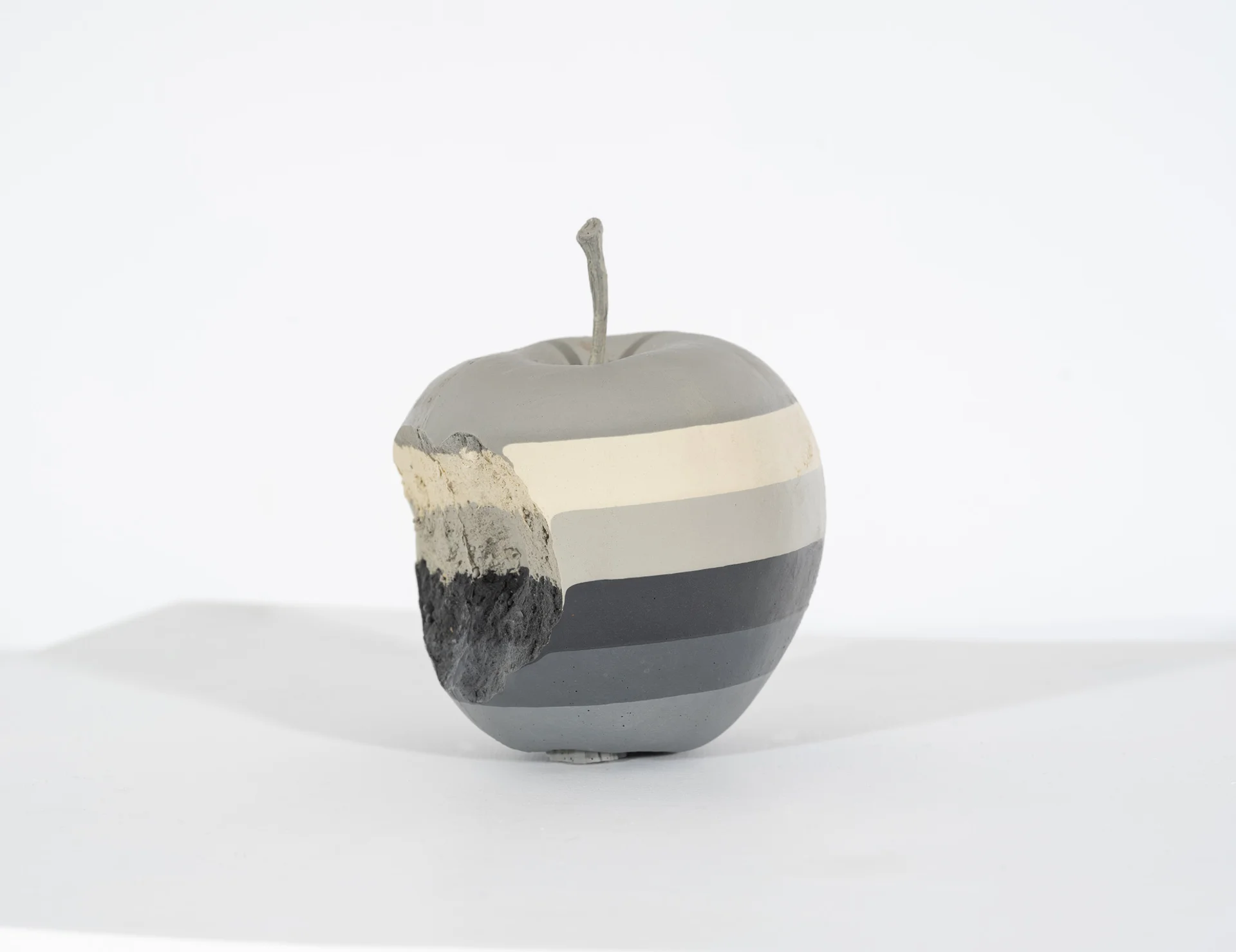 Apple 2001 B/W