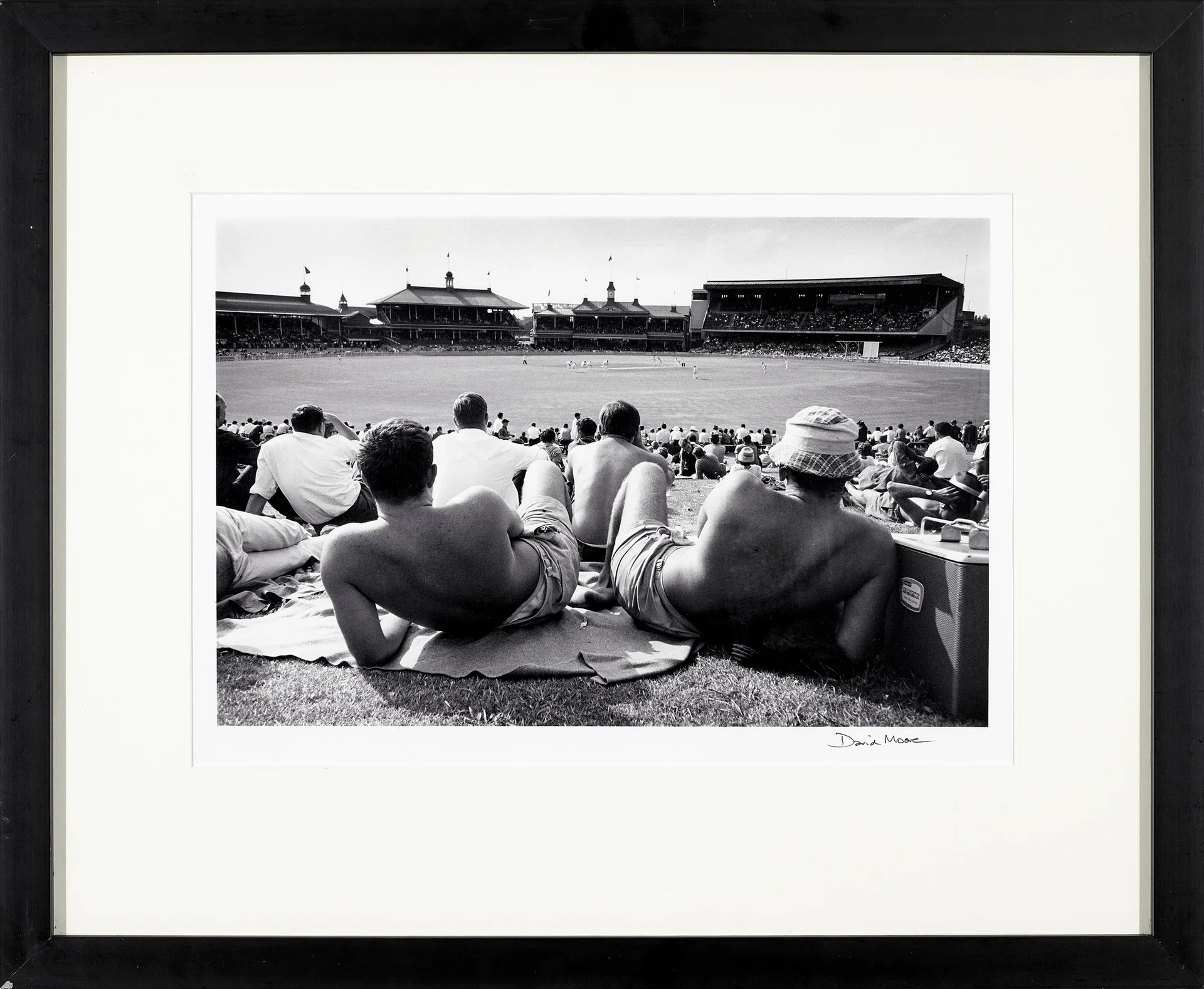 SYDNEY CRICKET GROUND FROM ‘THE HILL’