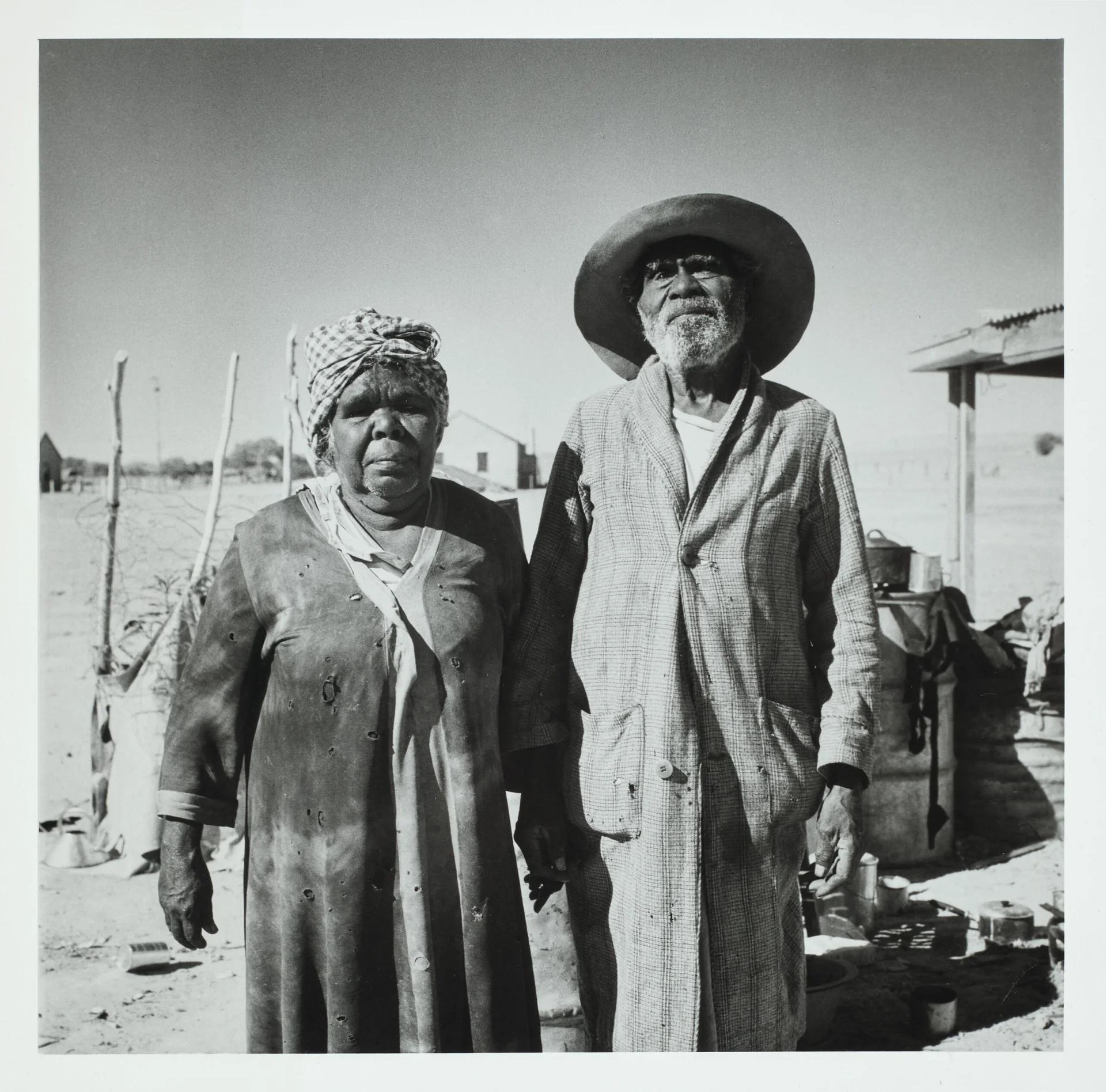ABORIGINAL COUPLE, FINNISS SPRINGS MISSION, SOUTH AUSTRALIA